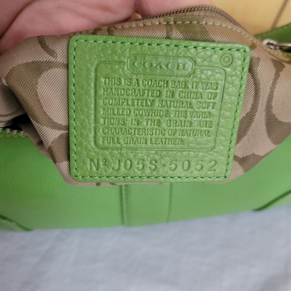 Coach Hamptons Demi Green Vintage Baguette - Picture 9 of 16